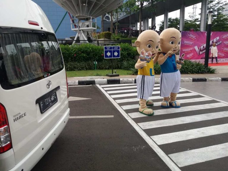 Sewa Hiace Temani Kunjungan Upin Ipin ke Jakarta